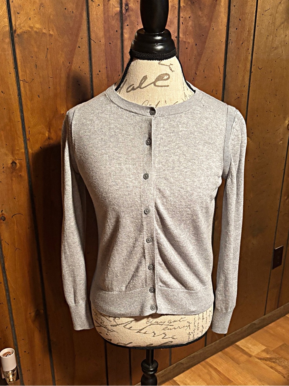 Banana Republic Women's Light Heather Gray Button-Front Cardigan